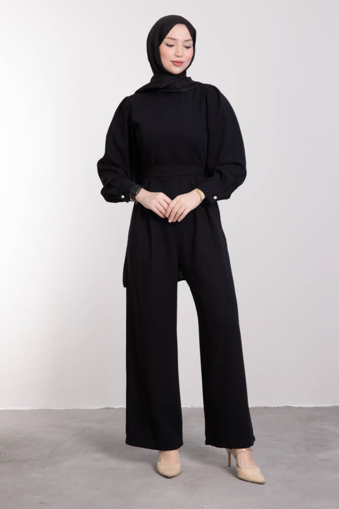 Arkası Parça Detaylı Tesettür Tulum Siyah - LAMİAGİYİM