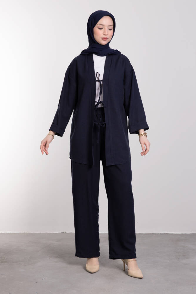 Bağcıklı Rahat Kesim Tesettür Takım Siyah - LAMİAGİYİM