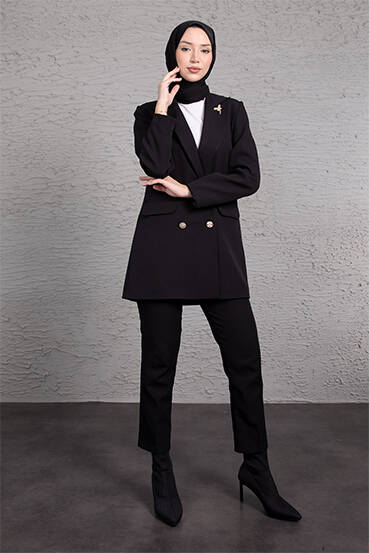 Kelebek Broş Detay Ceket Siyah - LAMİAGİYİM