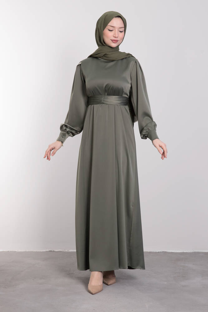 Kemerli Saten Elbise Haki - LAMİAGİYİM