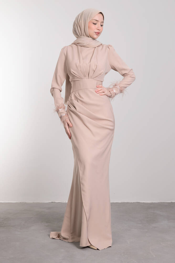 Kolu Tüylü Pile Detay Elbise Krem - LAMİAGİYİM