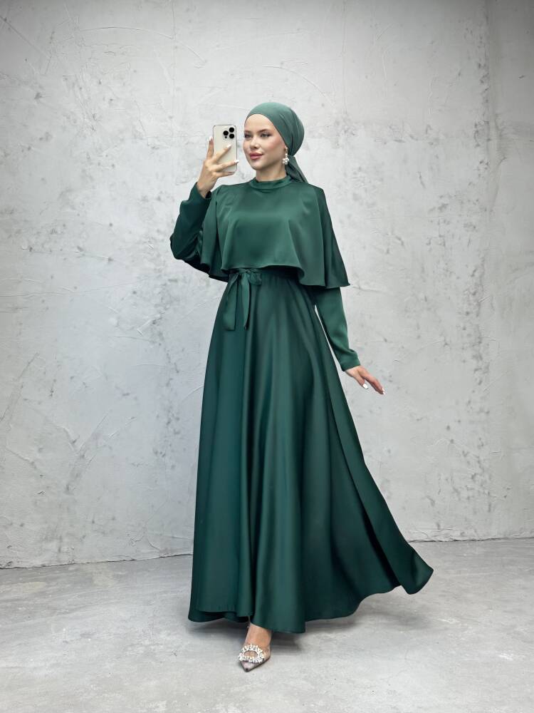 Mona Pelerinli Elbise Zümrüt - LAMİAGİYİM