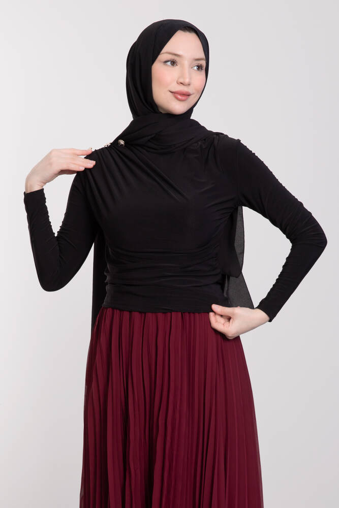 Omzu Düğme Detaylı Bluz Siyah - LAMİAGİYİM