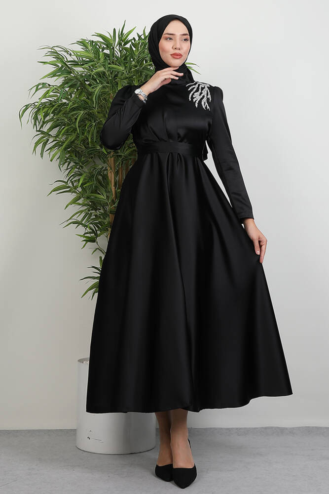 Omzu Taşlı Saten Abiye Siyah - LAMİAGİYİM