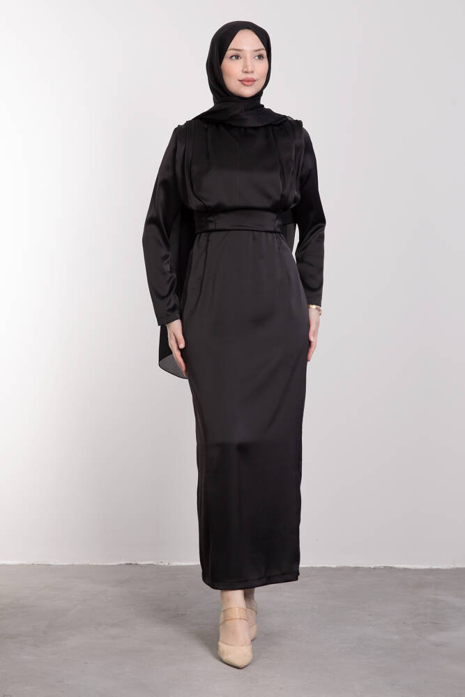 Üstü Dökümlü Bele Oturan Elbise Siyah - LAMİAGİYİM