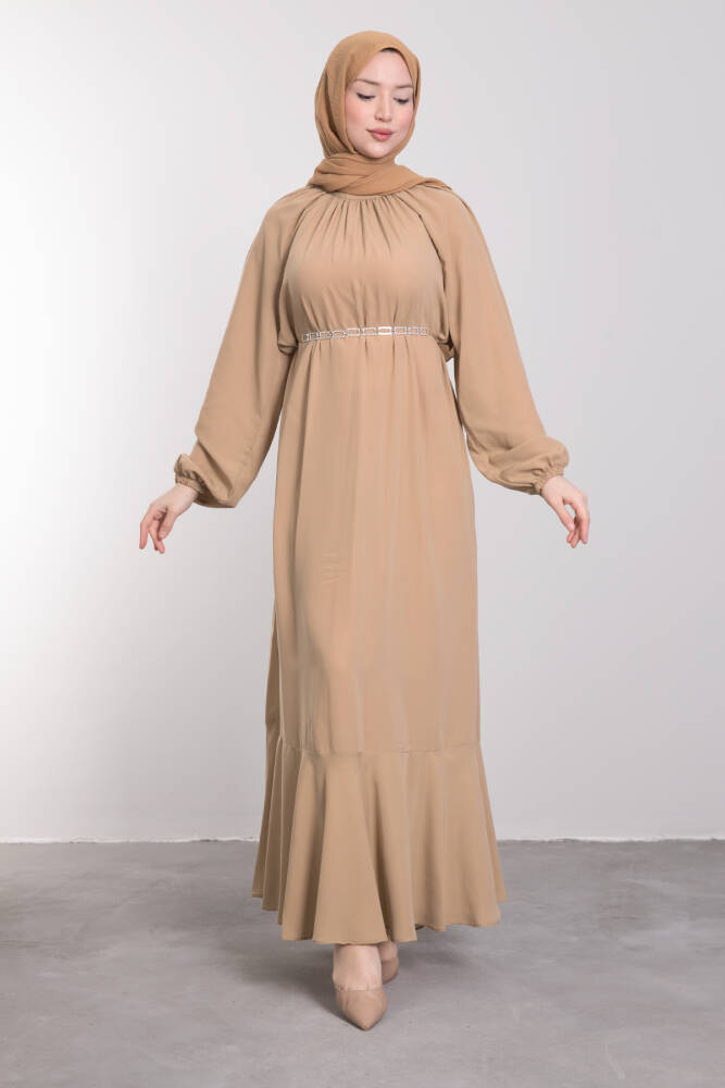 Zincir Kuşaklı Tesettür Elbise Sütlükahve 